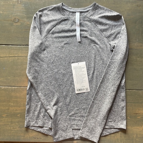 Heathered Black - License to Train Classic-Fit Long-Sleeve Shirt - Picture 3 of 4